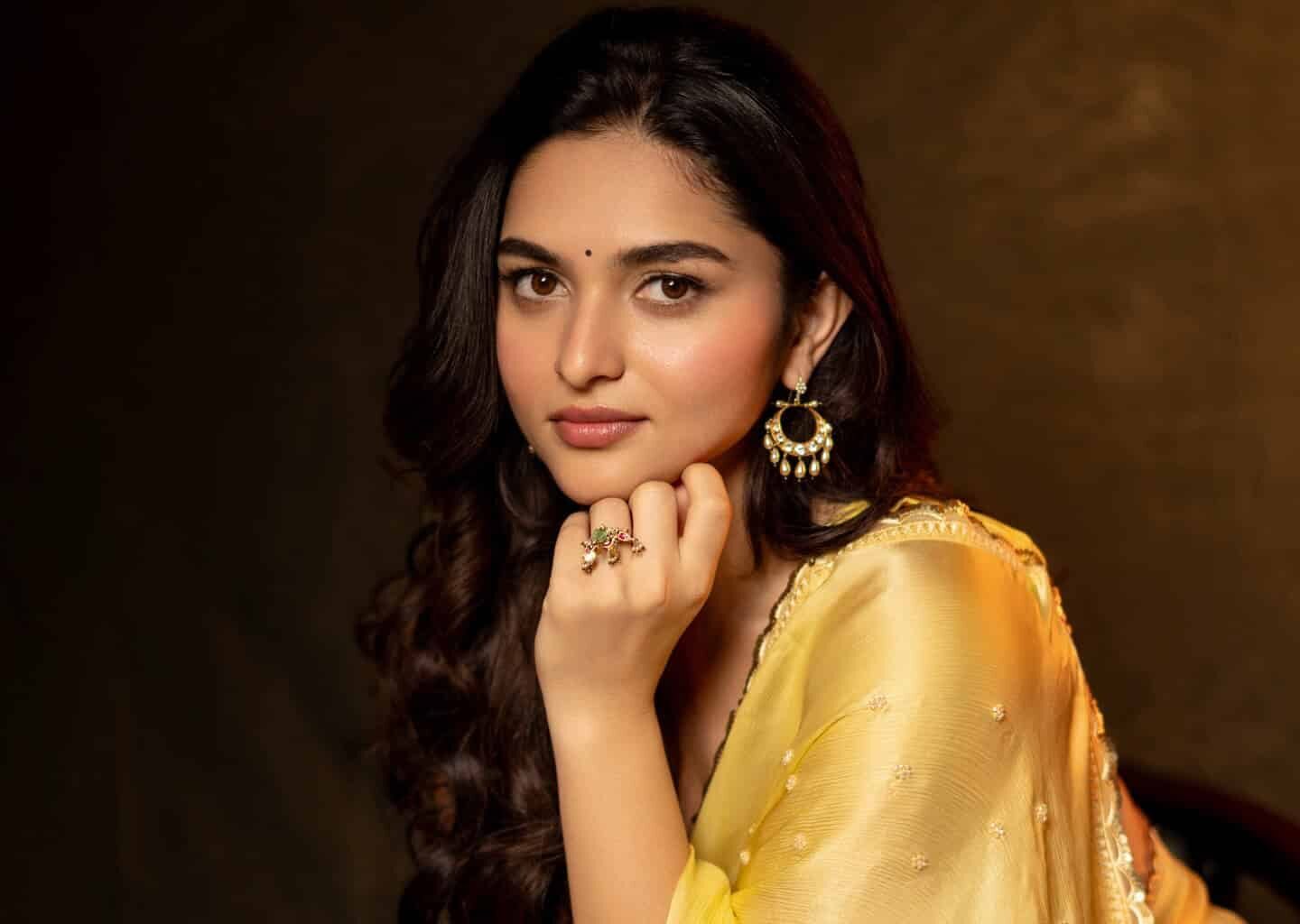 Funky Girl Kayadu Sizzles In Yellow Saree