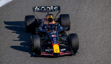F1 team boss points to Red Bull 'games' during Bahrain testing