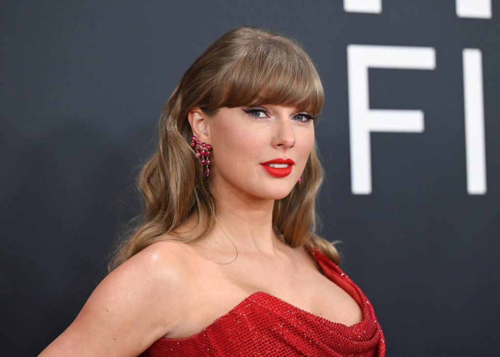 Taylor Swift's 'Opalite' Shines at No. 1 on U.K. Singles Chart