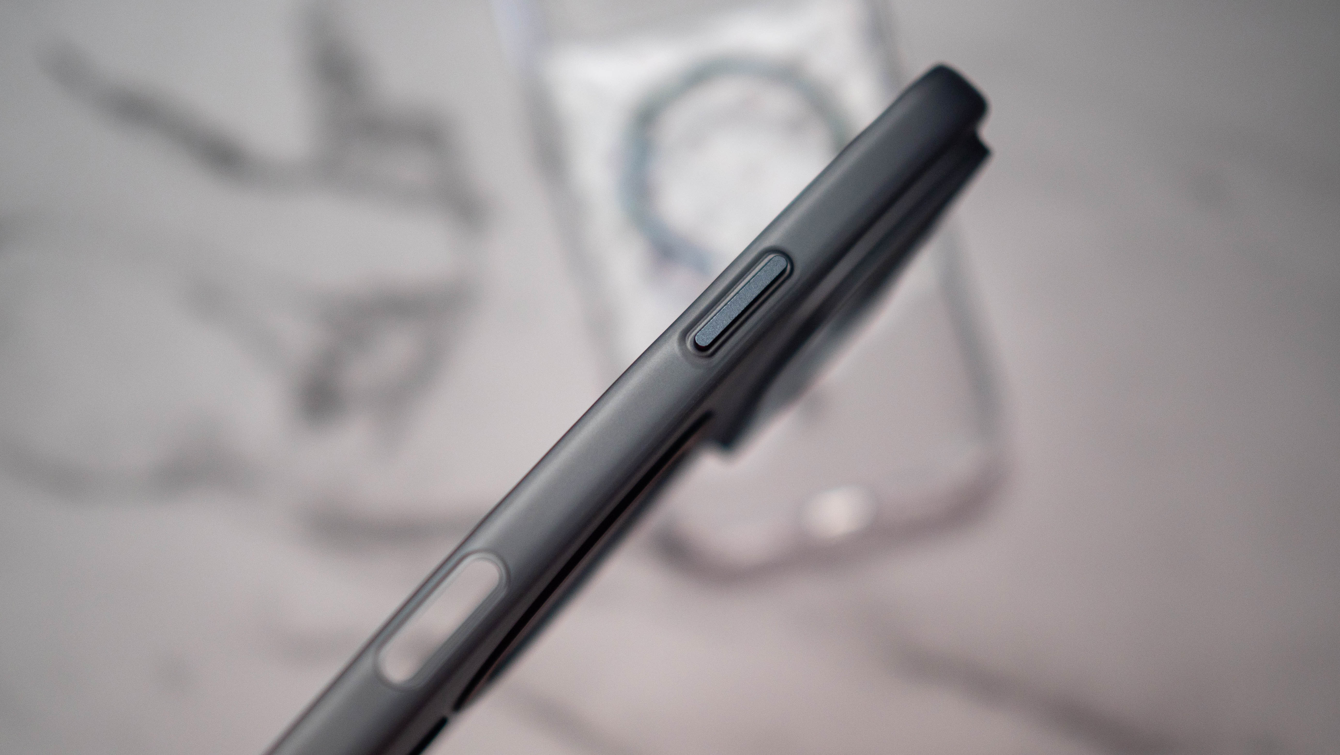 Mageasy iPhone 17 Pro case