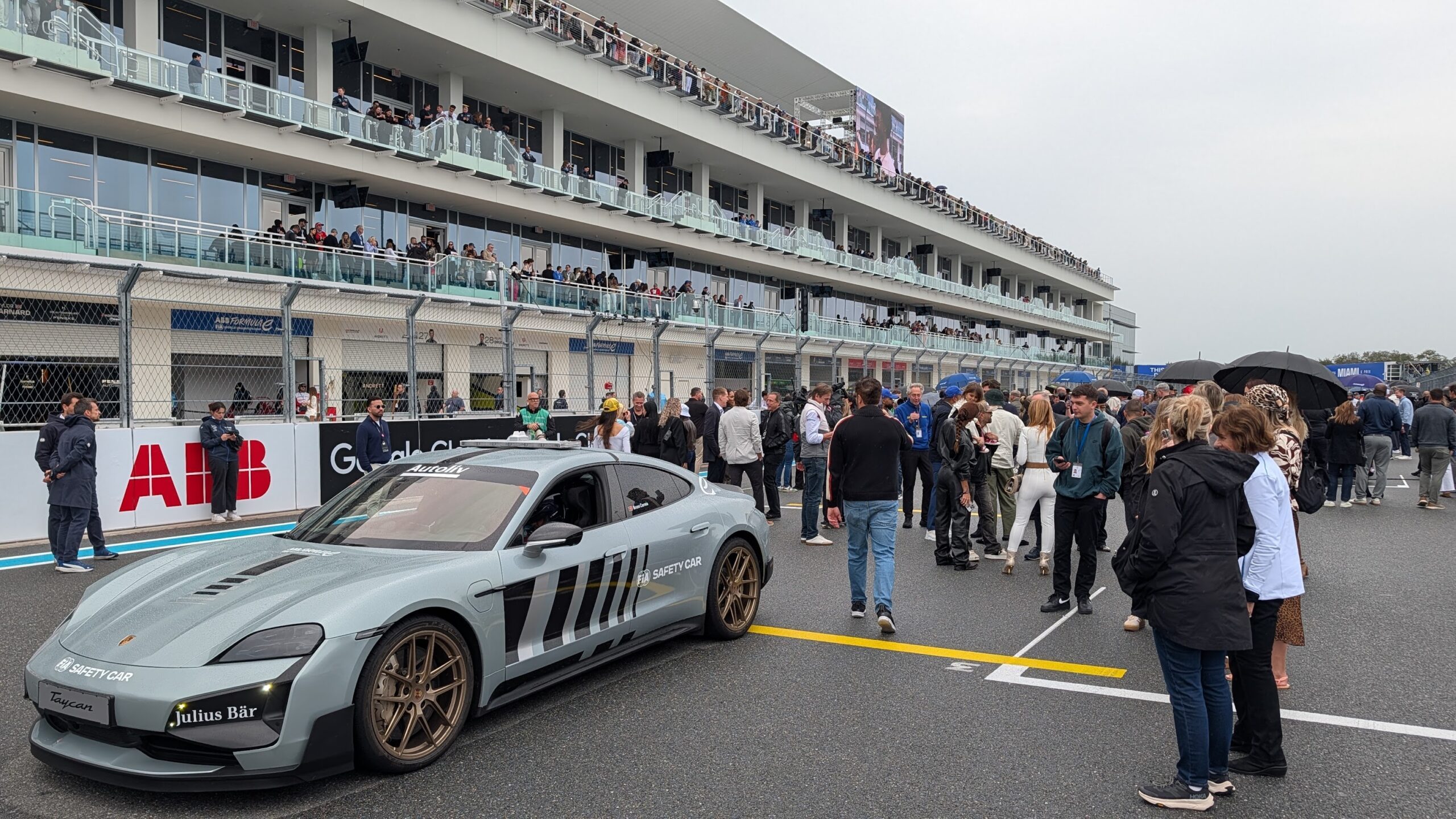 Formula E pit walk starting line