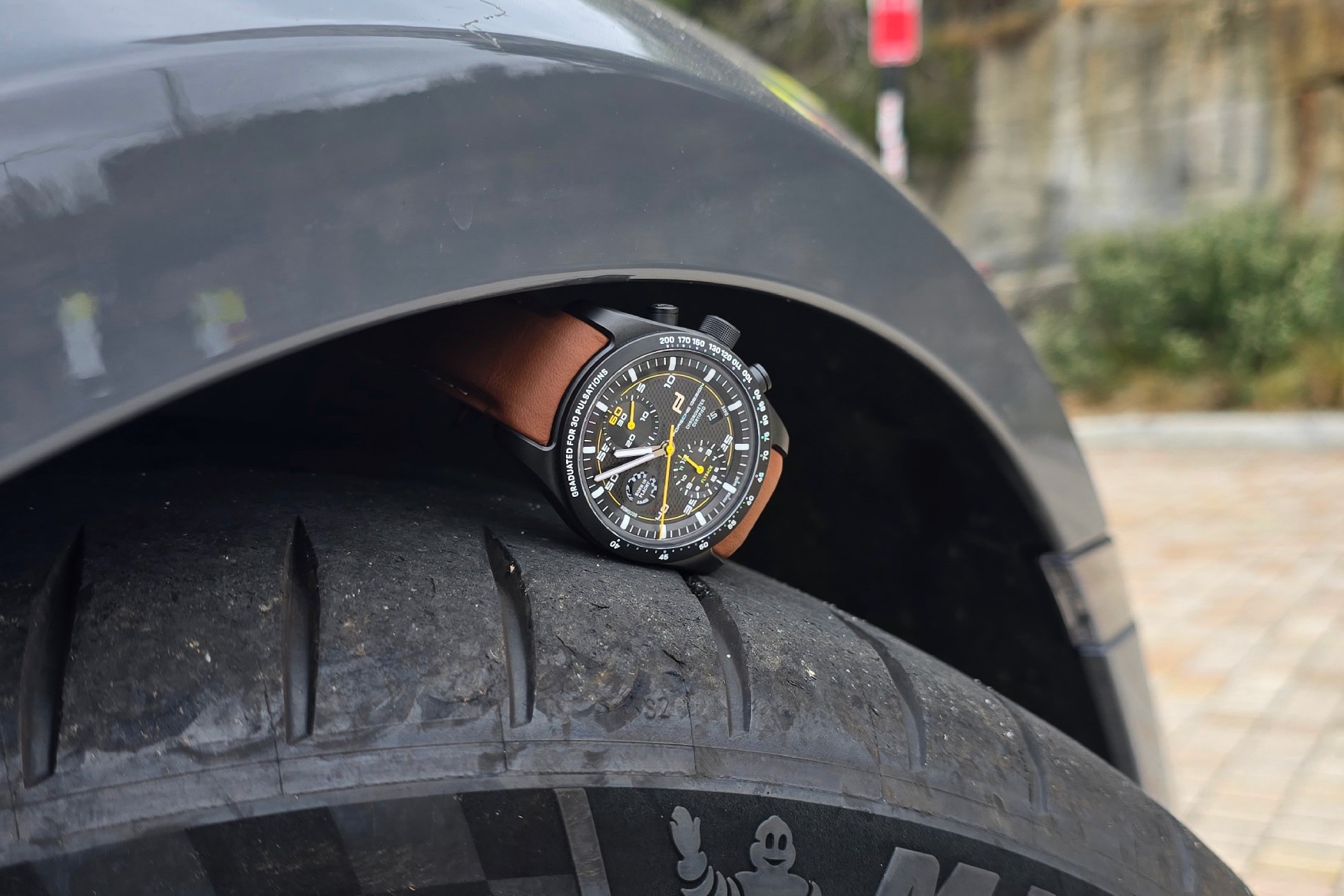 Porsche Design Chronograph 911 GT3 Touring tyre