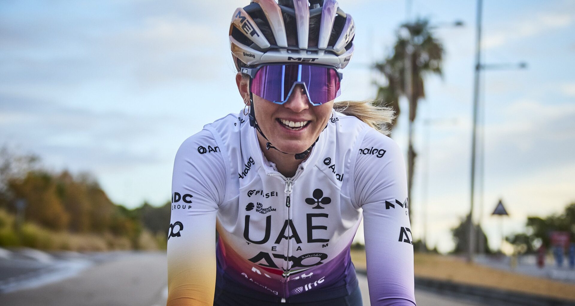 'I don't win races, and they do' – Tour de France podium finisher Pauliena Rooijakkers wants to turn impressive consistency into victories with peloton's fastest-rising team
