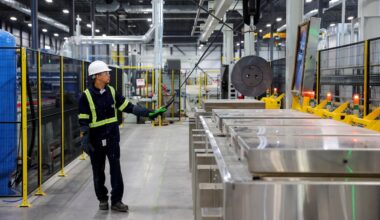 Canada’s economy contracts in final quarter of 2025