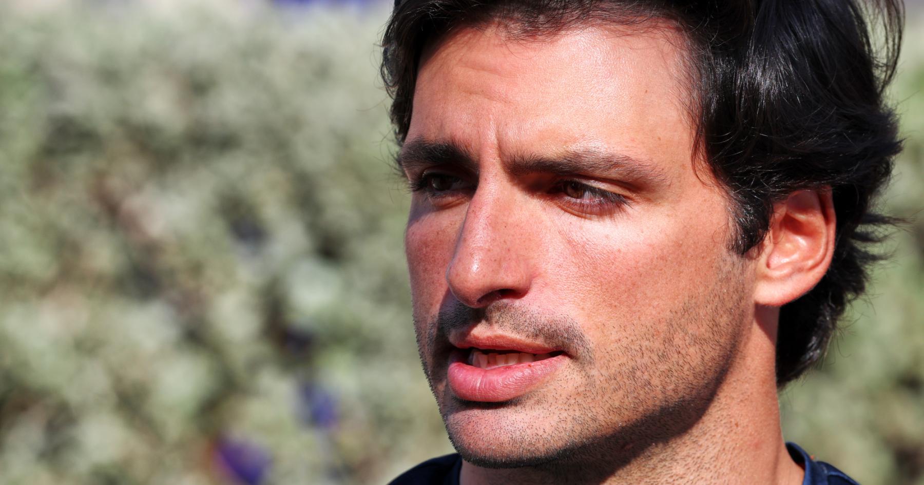 Carlos Sainz conducts key experiment at Bahrain F1 testing