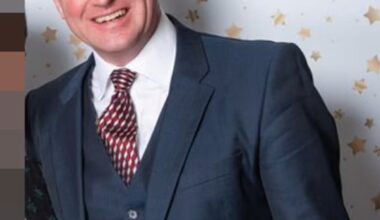 Surgeon who sexually and racially harassed junior colleagues free to work again