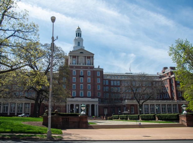 Aetna's massive headquarters on Farmington Avenue in Hartford's Asylum Hill neighborhood. (Aaron Flaum/Hartford Courant)