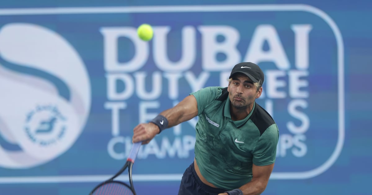 Benjamin Hassan on meeting hero Roger Federer at Dubai Tennis Championships: 'I'll never wash my hand again'