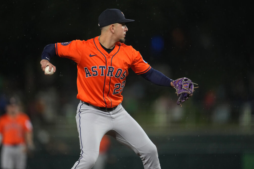 Cardinals To Sign Ramón Urías