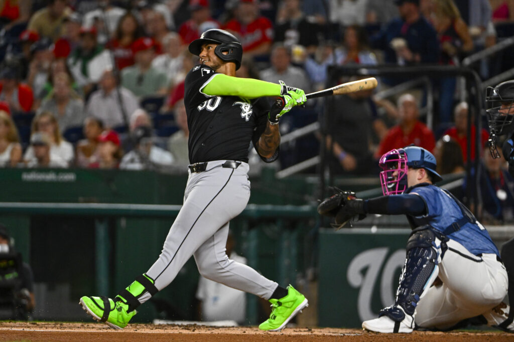 White Sox Notes: Hays, Benintendi, Sosa, Vasil