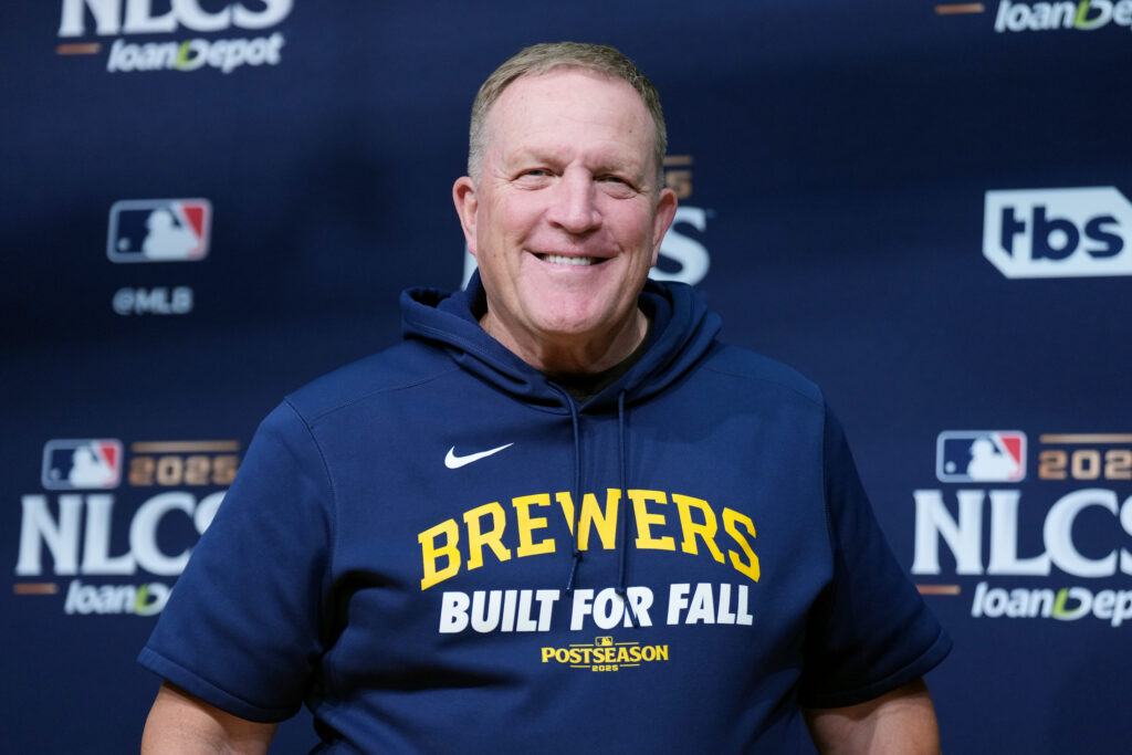 Brewers, Pat Murphy Agree To New Contract