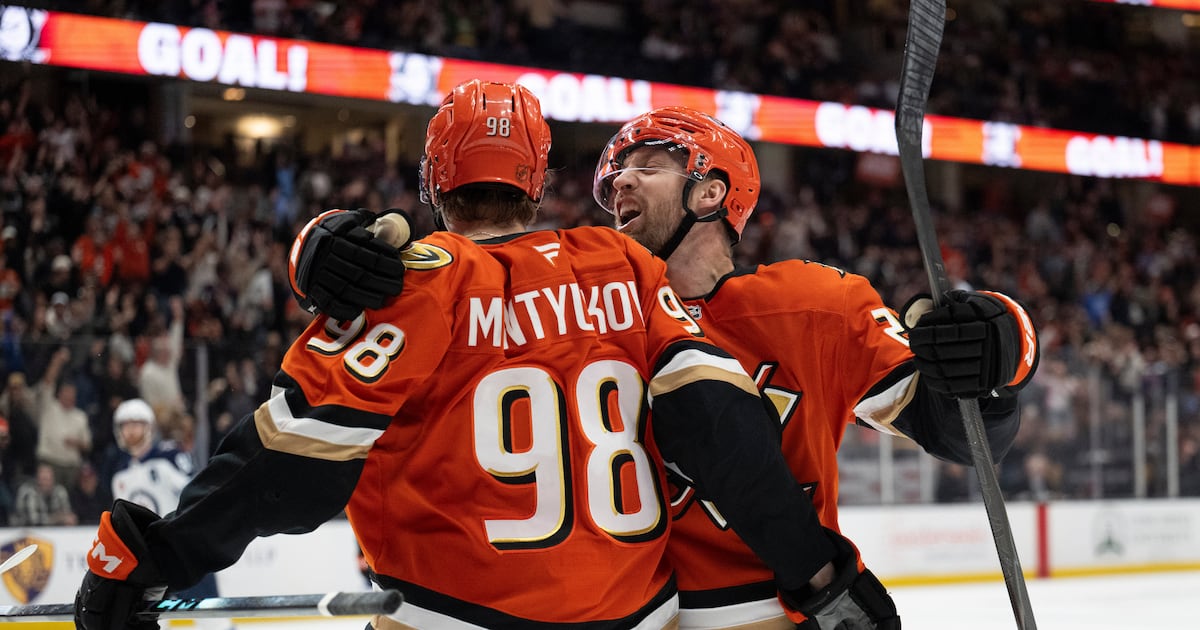 Chris Kreider beats Connor Hellebuyck in OT to lift Anaheim Ducks past Winnipeg Jets