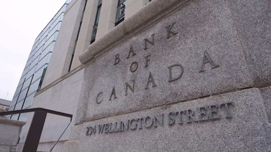 Click to play video: 'Business News: Interest rate predictions'