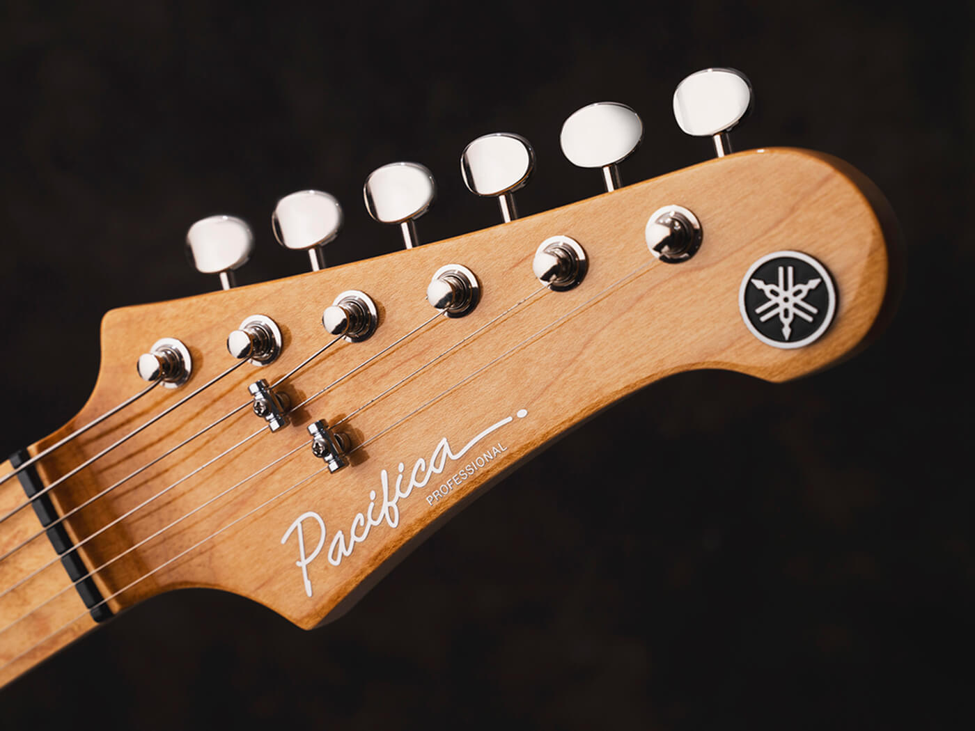 Headstock of the Yamaha Pacifica SC Professional, photo by Adam Gasson