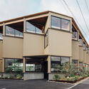 © Tatsuya Tabii KItoNOKO – NIKKO HOME Group Hiroshima Office / ure LLC - Exterior Photography