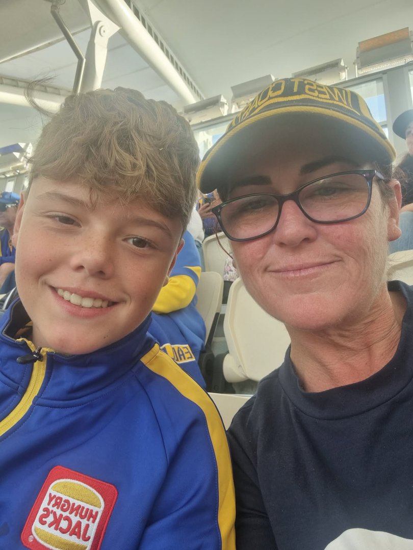 Austin Appelbee with mum Joanne Appelbee