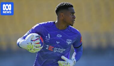 Auckland FC defeat Wellington Phoenix 5-0 in A-League Men, goalkeeper Josh Oluwayemi own goal begins rout