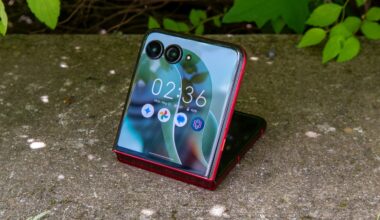 Unbelievable: the best flip phone ever built scores a historic $500 discount during Best Buy's Presidents' Day sale