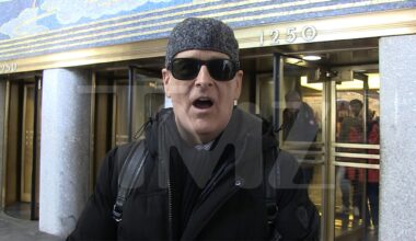 Cancer Survivor Dave Coulier Stresses Early Detection Is Everything