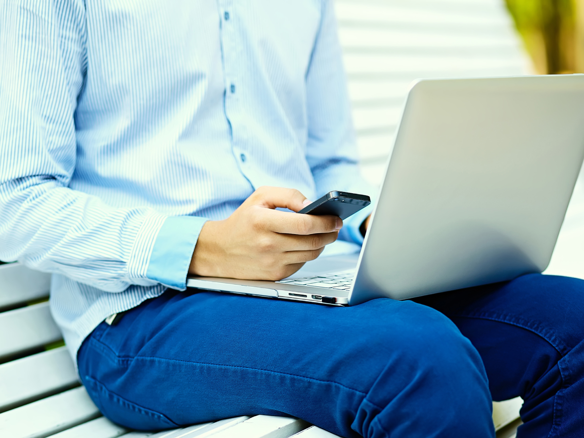 Screen Time and Chronic Pain Health: Mendelian Randomization Study