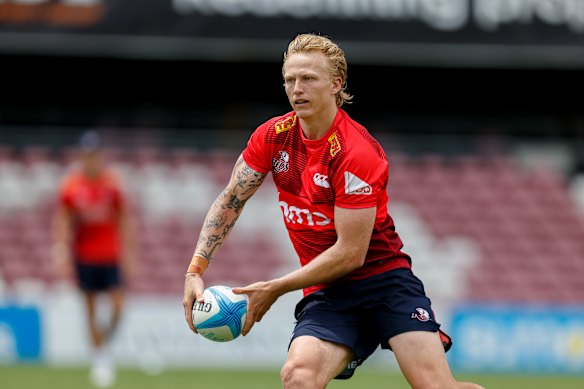 Carter Gordon’s Super Rugby return will be complete on Friday night when he lines up for the Queensland Reds against the Highlanders in Brisbane.