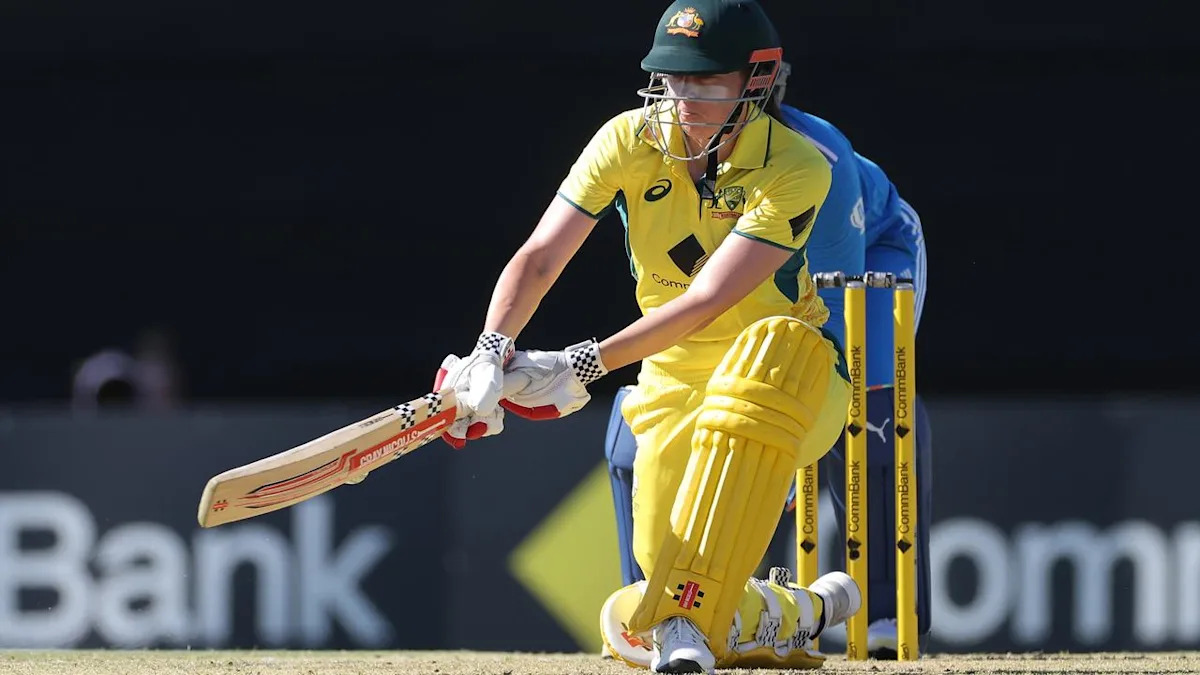 Australia drop vice-captain in opening T20 at SCG