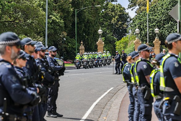 A heavy police presence outside Government House, where Israeli President Isaac Herzog is meeting Governor Margaret Gardner and Premier Jacinta Allan. 