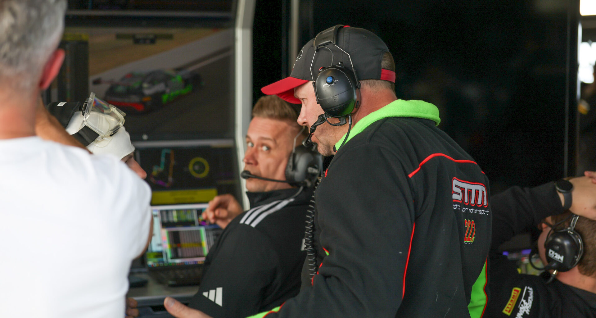 Mostert and Ojeda collide, Ryan frustrated over bizarre 12 Hour crash - Repco Supercars Championship