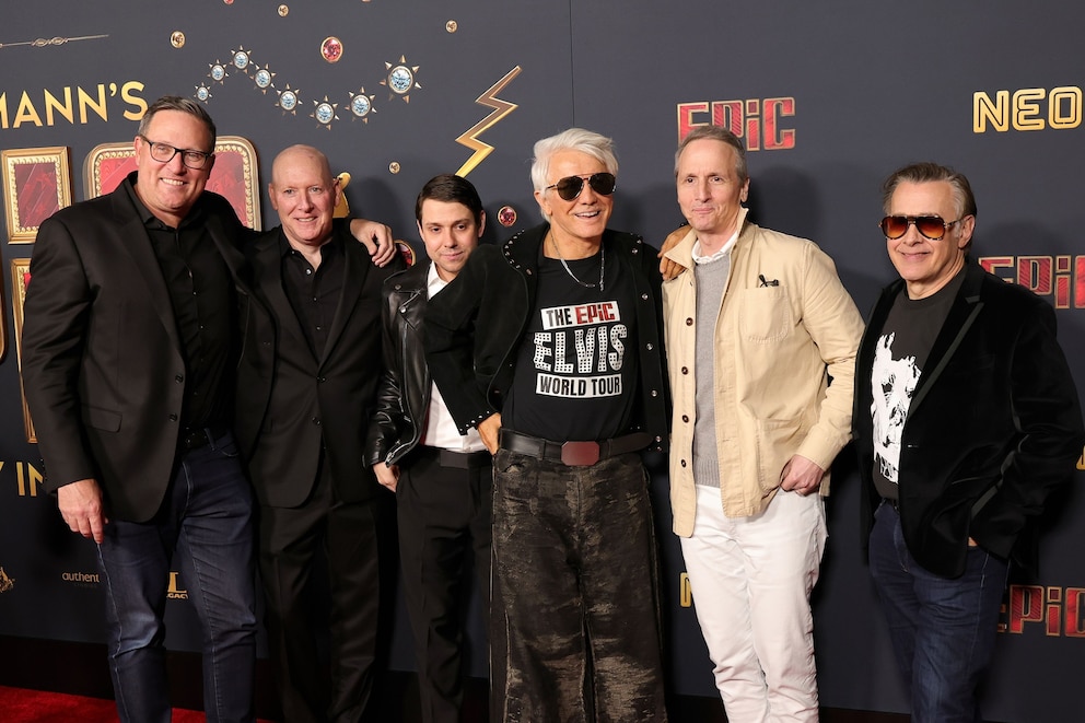 PHOTO: Neon Presents Los Angeles Premiere Of Baz Luhrmann's "EPiC: Elvis Presley In Concert"