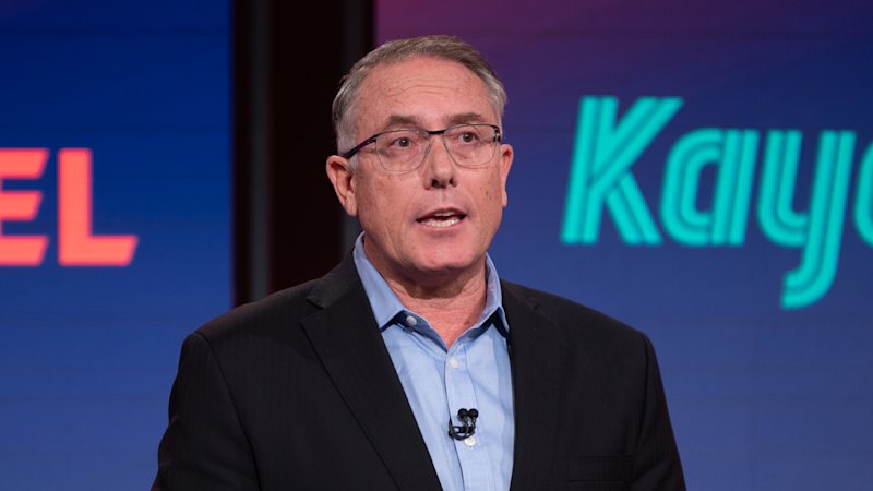 Hawthorn star signs four-year extension after Essendon bid