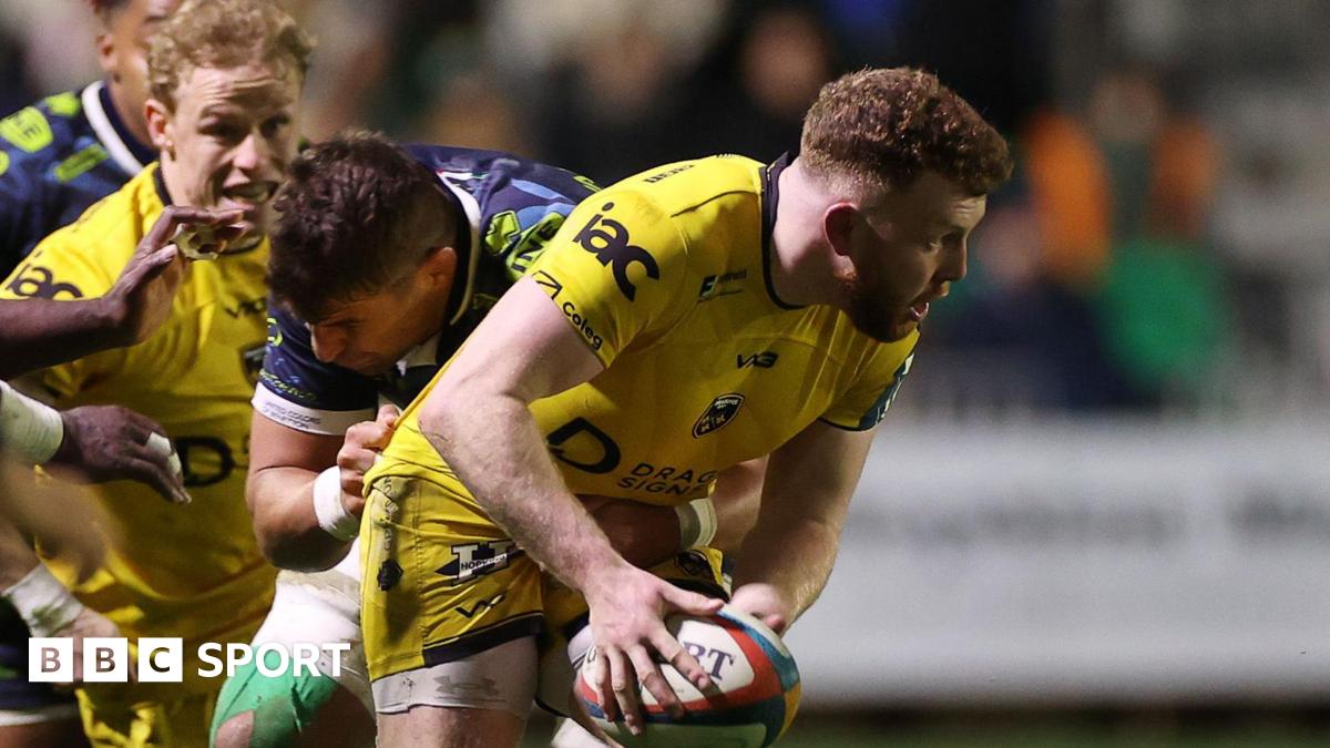 Dragons centre Angus O'Brien is tackled