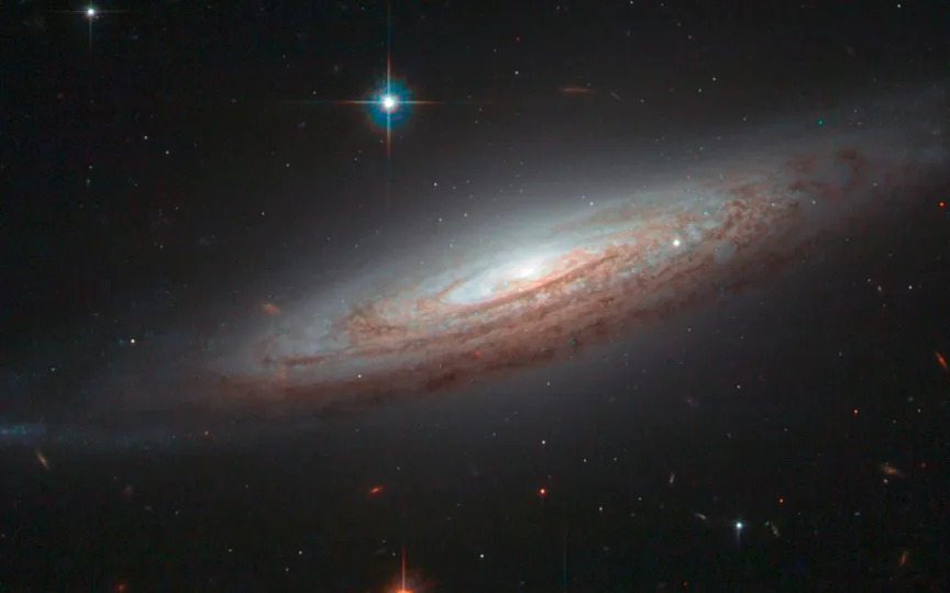 The fine detail and exceptionally perfect spiral structure of the galaxy make it hard to believe that this is a real observation and not an artist’s impression or a screenshot taken straight from Star Wars.