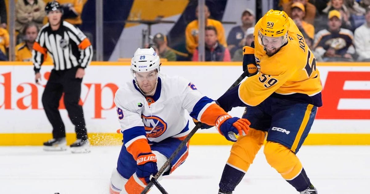 Roman Josi scores his 200th goal in the NHL