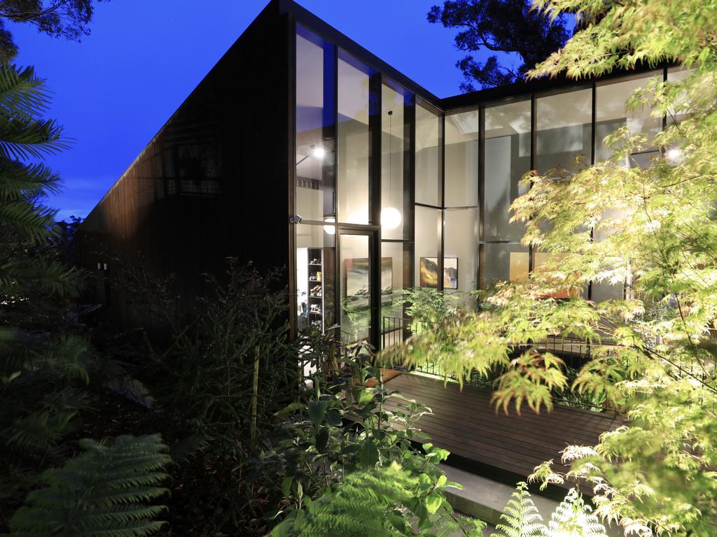 Hidden oasis: Cutting-edge forest home’s ensuite set below bedroom