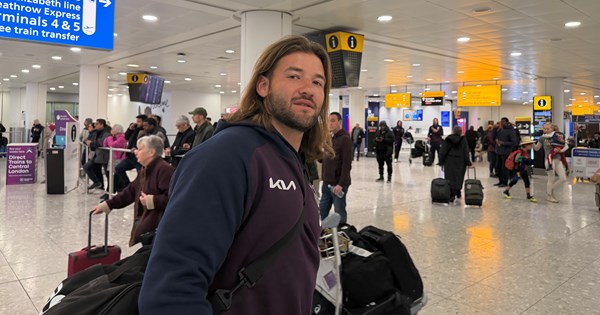 NRL 2026, World Club Challenge 2026, Brisbane Broncos, Hull KR, Broncos arrive in UK