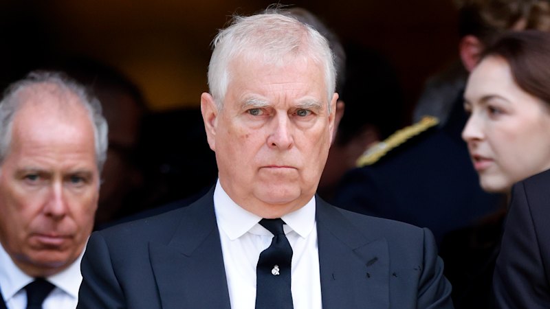 Australia news LIVE: PM says he would dump ex-prince Andrew from line of royal succession; Bondi royal commission commences today - The Age
