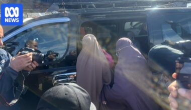 Australian citizen with ISIS links in Syria hit with exclusion order, federal government says