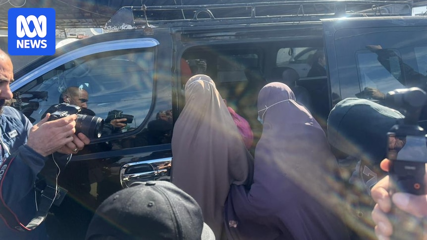 Australian citizen with ISIS links in Syria hit with exclusion order, federal government says