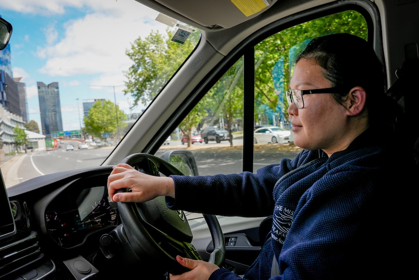 Heidin Kunoo drives seafarers back to the mission.