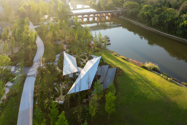 Chongqing Luxerivers Café / Wide Horizon + Epiphany Architects - Exterior Photography