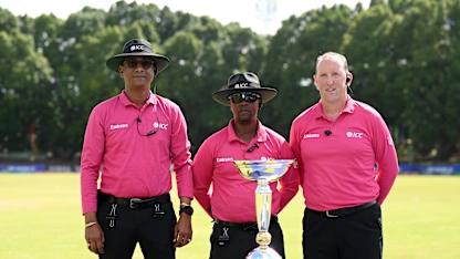 star-sports-on-dark-background