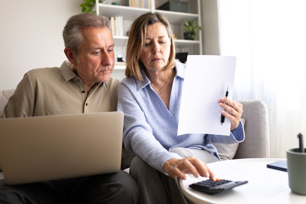 Couple with calculator