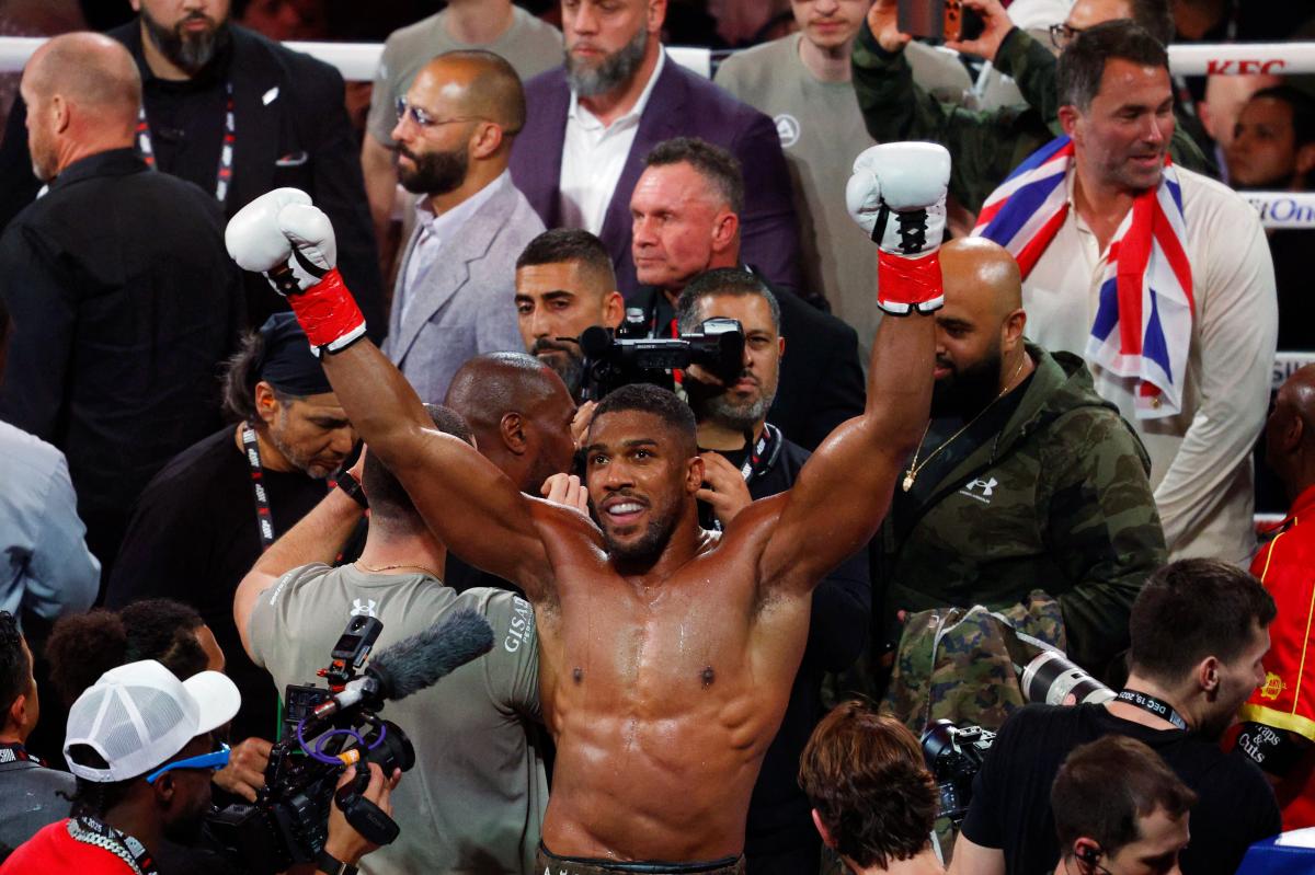 Anthony Joshua's return timeline comes into view after car crash