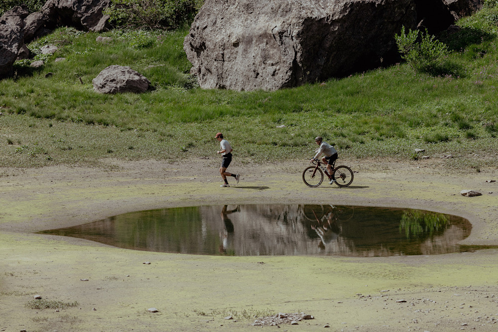 Why So Many Cycling Brands Are Making Running Gear, Too