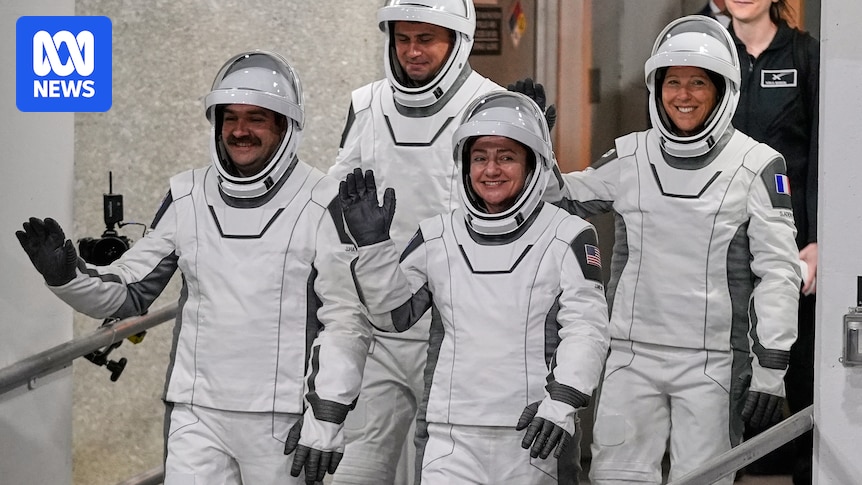 SpaceX launches new crew to International Space Station