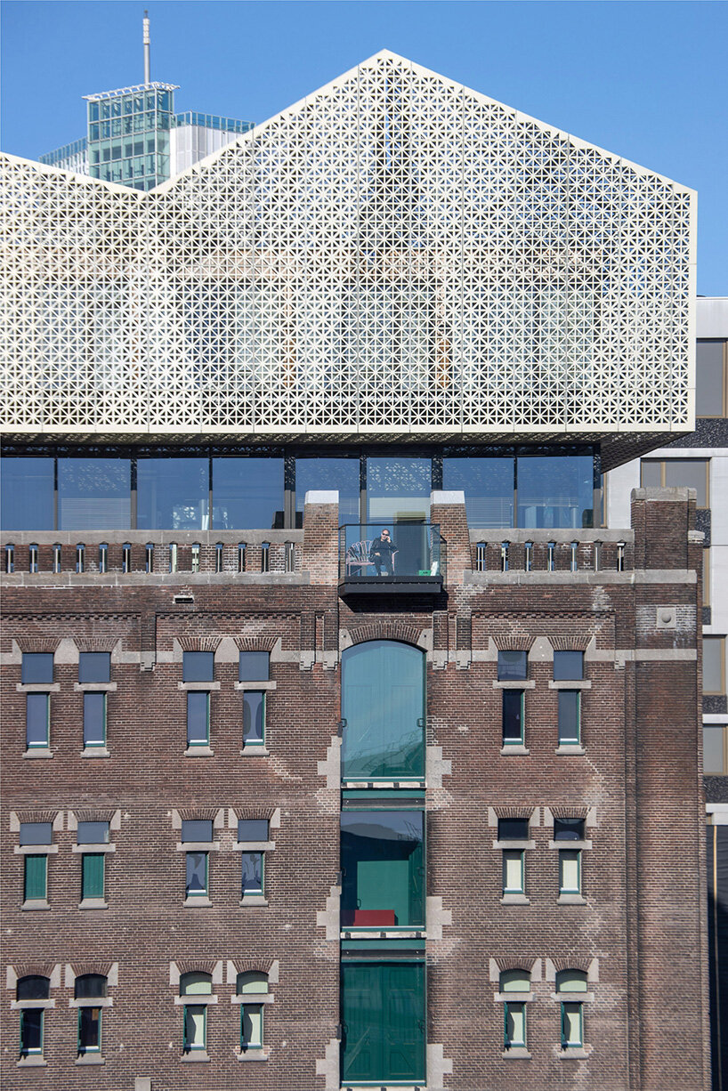 danica o. kus documents nederlands fotomuseum's move into santos warehouse in rotterdam