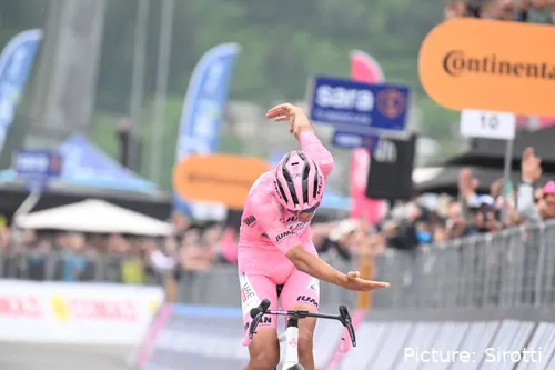 Isaac del Toro made his decisive breakthrough at the 2025 Giro d'Italia