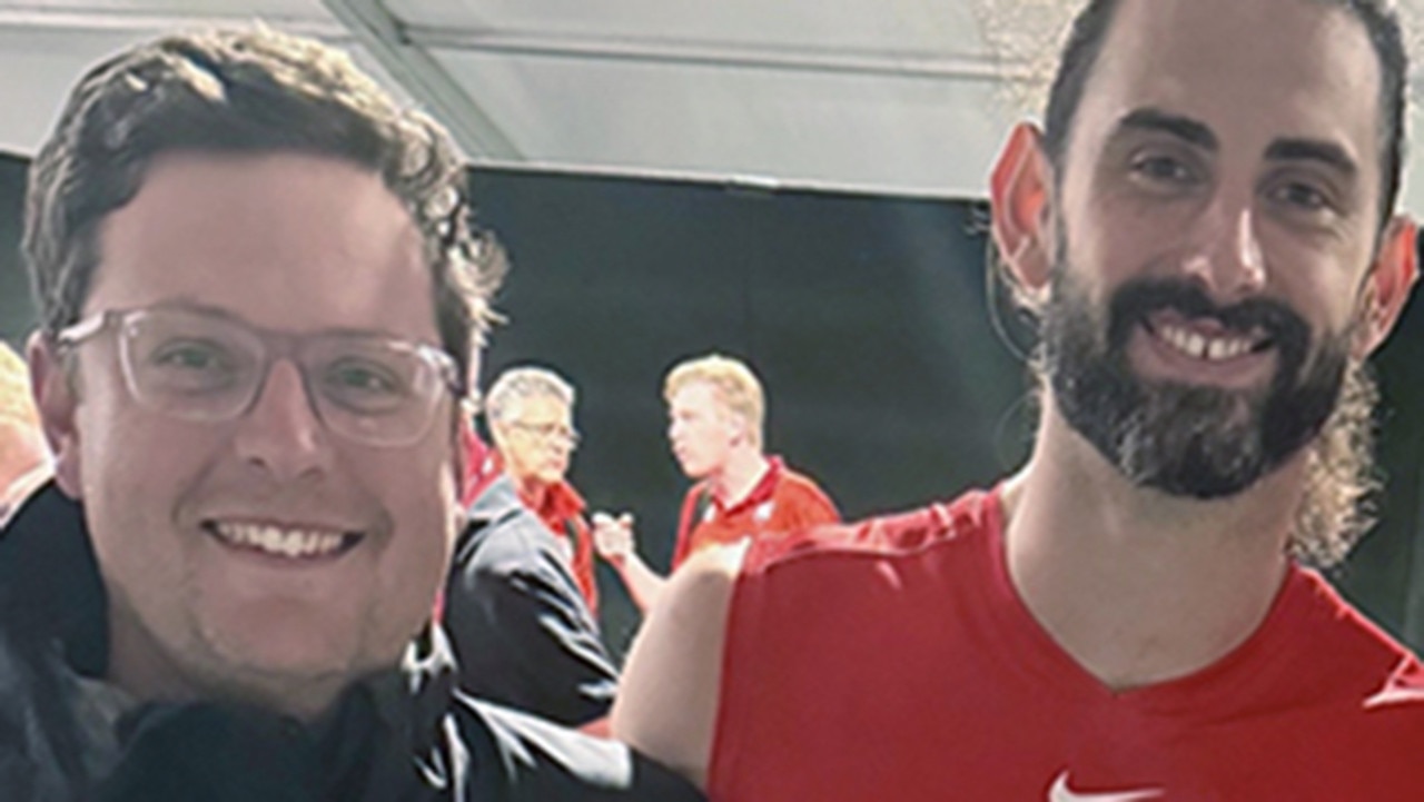 AFL Fantasy vs. SuperCoach: what changes when an AFL Fantasy champion switches games