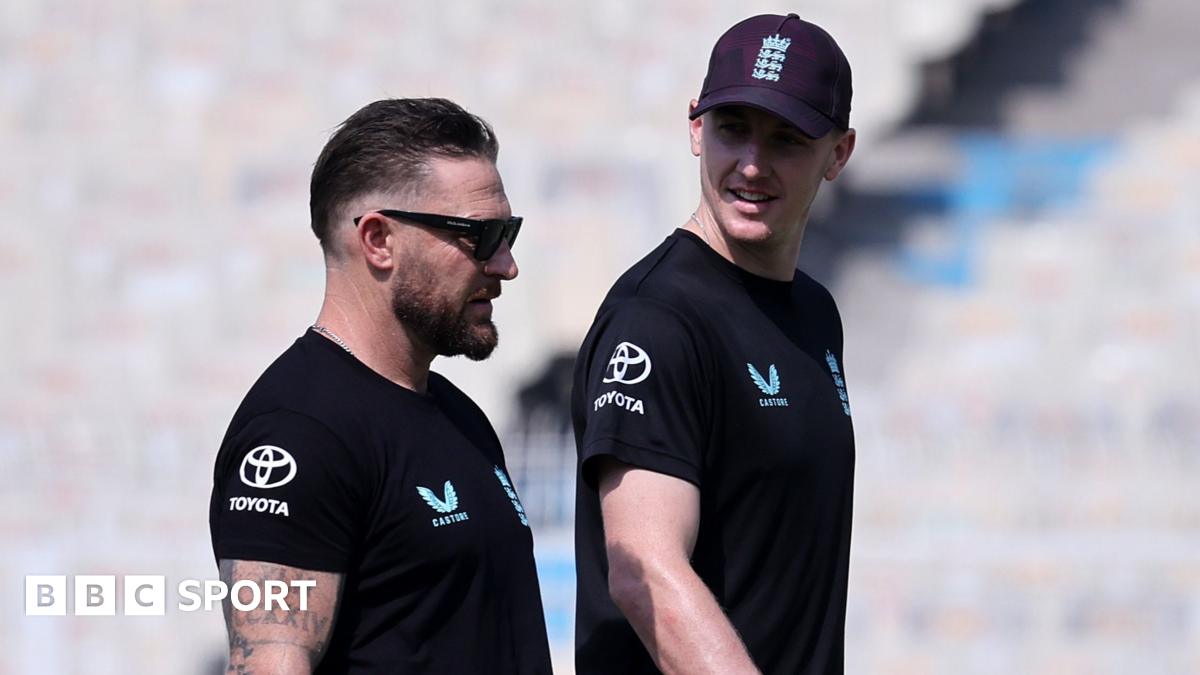 Brendon McCullum, England head coach, and Harry Brook of England are seen ahead of the ICC Men's T20 World Cup India & Sri Lanka 2026 match between England and Scotland at Eden Gardens