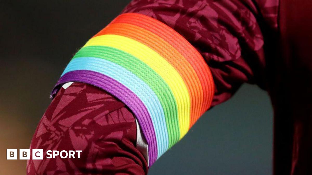 Premier League pride armband